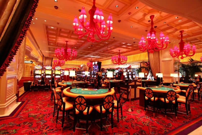 Blackjack'te Strateji: Uzman İpuçları ve Gelenekler